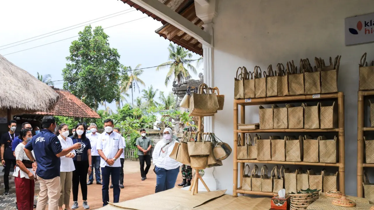 Perkenalkan UMKM Binaan BRI yang Sukses 'Sulap' Daun Pandan jadi Kerajinan Bernilai Tinggi