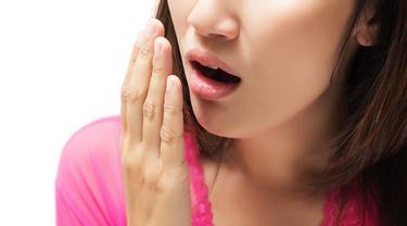Selain Sikat Gigi Makan Ini Agar Nafasmu Segar 24 Jam Lamanya