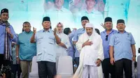 Prabowo hadir di acara Relawan Ndaru Bersalawat di Stadion Maulana Yusuf, Kota Serang, pada Sabtu (27/2)/Istimewa.