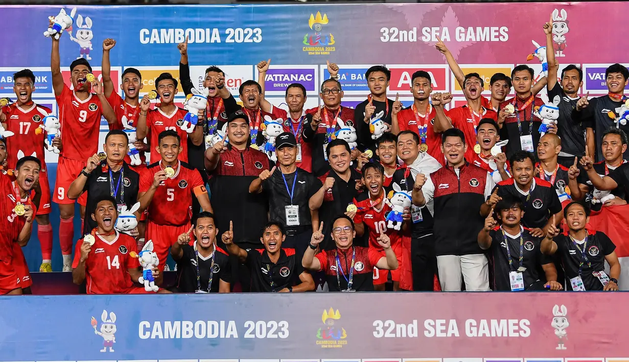 32 tahun penantian untuk kembali meraih medali emas cabang sepak bola putra terbayar tuntas. (Nhac NGUYEN/AFP)
