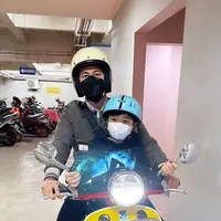 Raffi Ahmad dan Rafathar (Instagram/chevirgo)