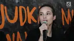 Chelsea Islan memberikan komentar saat peluncuran #BERANIMIMPI2017 di kawasan Menteng, Jakarta, Selasa (30/05). Berani Mimpi berencana membangun beragam fasiltas di Papua. (Liputan6.com/Herman Zakharia)