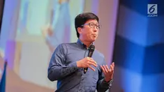 Wakil Presiden Direktur PT Elang Mahkota Teknologi Tbk (EMTEK), Sutanto Hartono menjadi pembicara dalam hari terakhir gelaran Emtek Goes to Campus (EGTC) 2018 di Universitas Kristen Petra, Surabaya, Kamis (15/11). (Liputan6.com/Faizal Fanani)