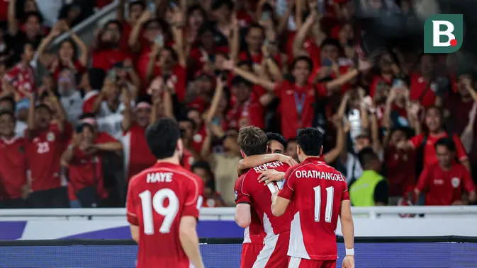    Antara Mimpi dan Kenyataan: Timnas Garuda dan Harapan Suporter   Suporter Jangan Terlalu Berharap, Timnas Jangan Kedodoran!   Ekspektasi Tinggi vs. Konsistensi: PR Besar untuk Timnas Indonesia   Timnas Indonesia: Mampukah Jawab Tantangan Suporter yang Haus Kemenangan?   Suporter