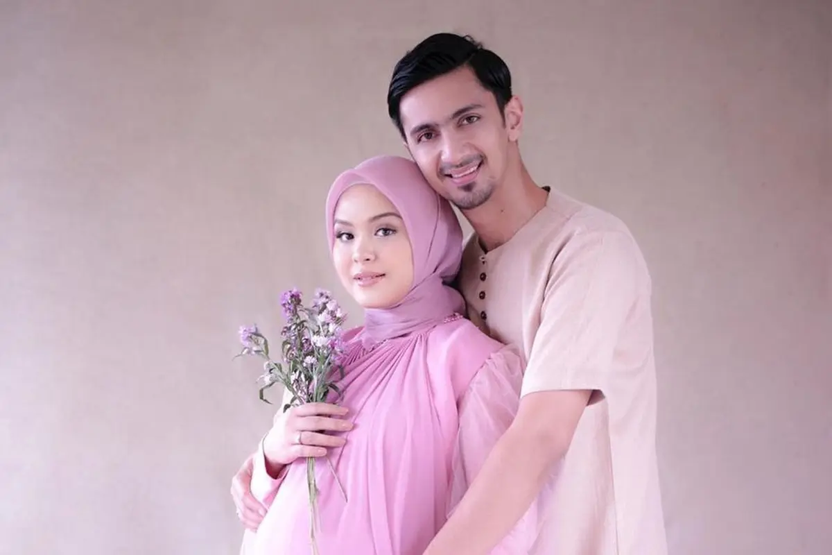 Melahirkan Anak Pertama, Ini 6 Potret Perjalanan Kehamilan Vebby Palwinta
