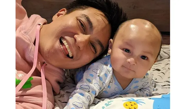 Menggemasakan, Ini 6 Gaya Terbaru Kiano Tiger Wong Anak Baim Wong Berambut Botak