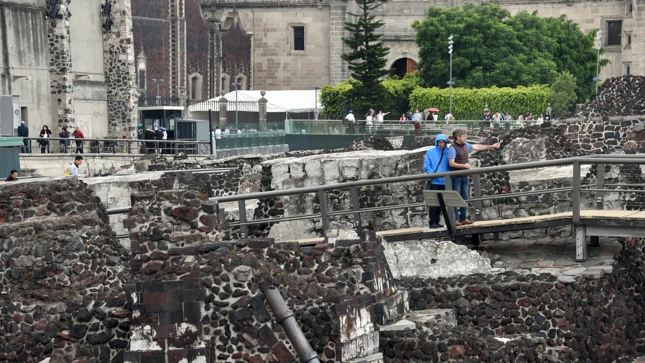 Mengunjungi Kuil Templo Mayor Suku Aztec di Meksiko