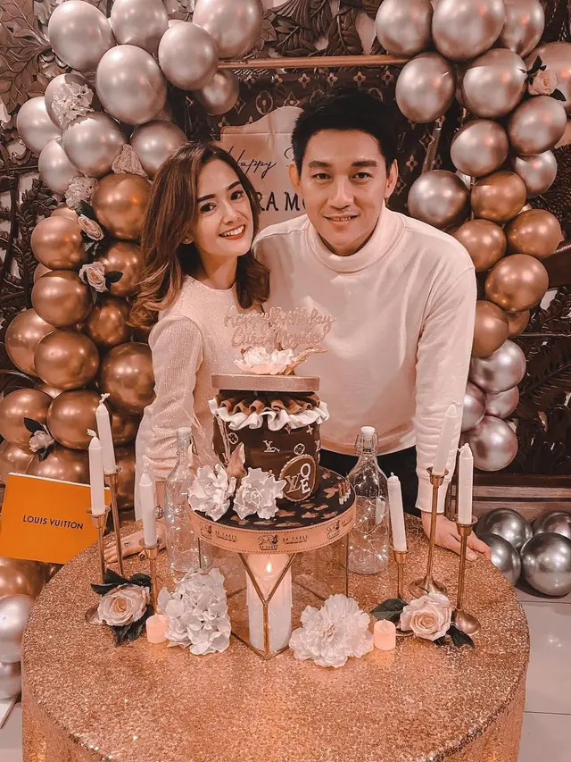 7 Momen Ifan Seventeen Beri Kejutan Ulang Tahun Citra Monica, Romantis