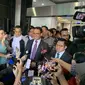 Anies Baswedan dan Muhaimin Iskandar sesaat sebelum meninggalkan gedung MK, Jakarta, Senin (22/4/2024). (Liputan6.com/Delvira Hutabarat)