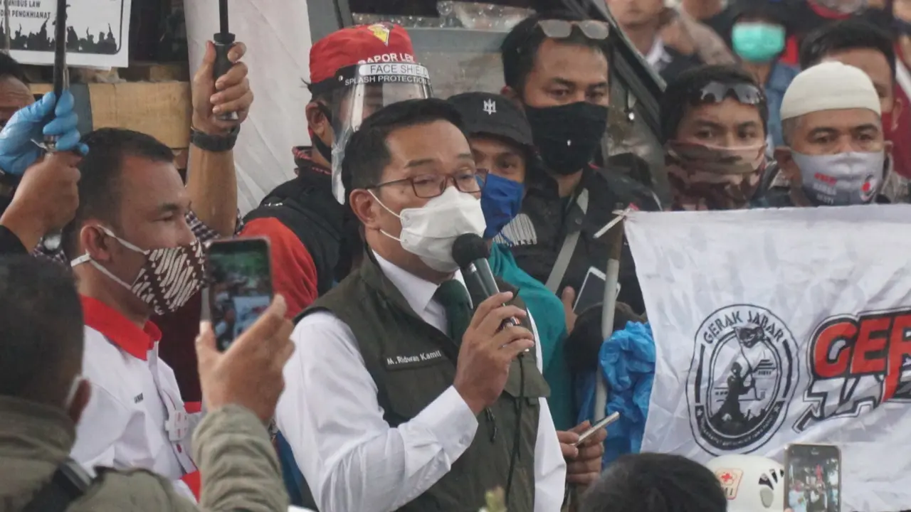 Temui Buruh Tolak Omnibus Law di Gedung Sate, Ridwan Kamil Siap Surati Presiden dan DPR
