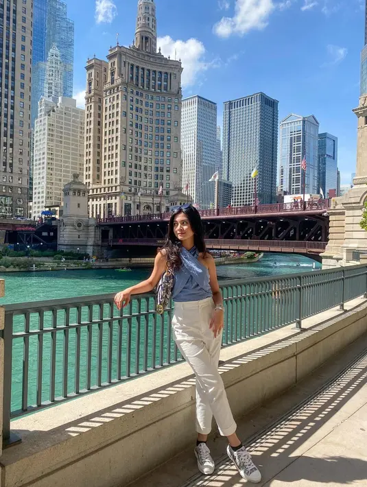 Sebelumnya, Yoriko Angeline sudah menjalani kuliah selama dua tahun di Indonesia dan tinggal menyelesaikan satu tahun di AS untuk jurusan e-Business Digital & Marketing. (FOTO: instagram.com/yorikooangln_)
