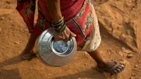 Perempuan di India yang telah menjadi Istri diharapkan dapat tinggal dengan keluarga suami dan bertanggung jawab atas segala pekerjaan rumah tangga (Reuters)