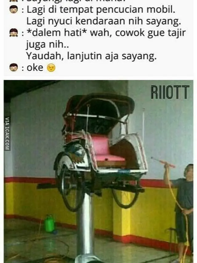 Potret lucu saat membersihkan kendaraan (Istimewa)