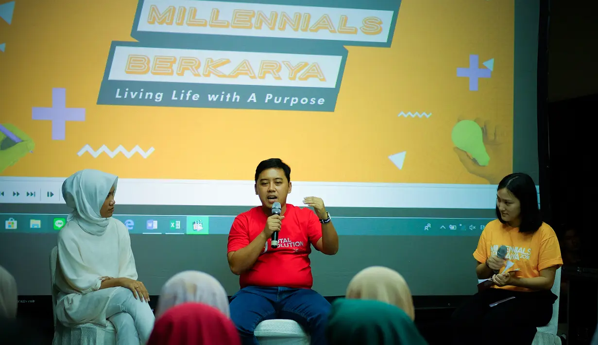 Pgs. Kepala Departemen Komunikasi Perusahaan Sigit Wahono menjadi pembicara pada sesi mini class dalam acara Festival Millenials Berkarya di Gresik, Jawa Timur, Jumat (23/11). (Liputan6.com/HO/Eko)