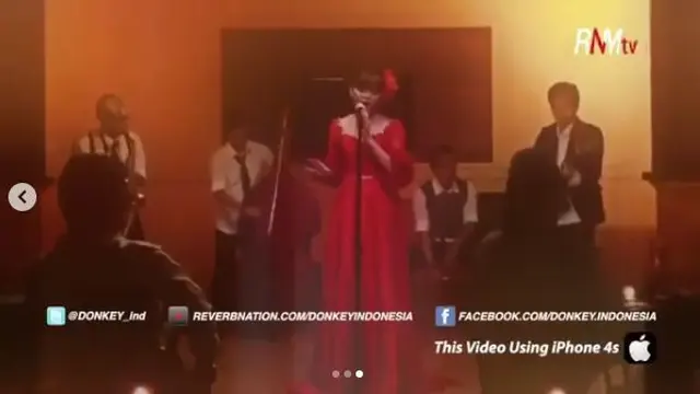 Band Rina Nose