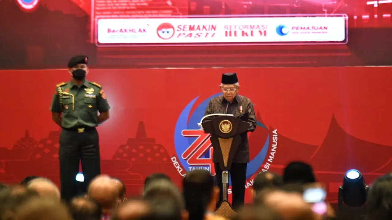 Wakil Presiden (Wapres) Ma'ruf Amin saat Menghadiri Peringatan Hari HAM Sedunia di Hotel Bidakara pada Senin (12/12/2022)
