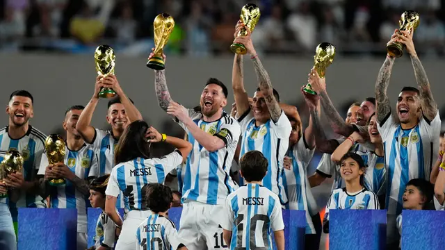 Lionel Messi Bersama Keluarga Rayakan Kemenangan Argentina atas Panama di Laga Persahabatan