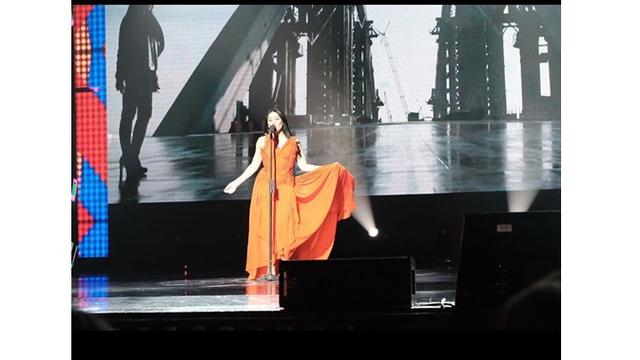 7 Gaya Anggun saat Hadiri Asian Television Awards, Raih Penghargaan