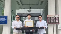 Hadiah Pedang Prabowo untuk Presiden Putin dan Macron Ternyata Buatan Pemuda Sukabumi, Begini Ceritanya