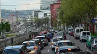 Pemerintah dan dewan kota Stuttgart memberikan imbauan keras agar warganya tidak menggunakan mobil pribadi. 