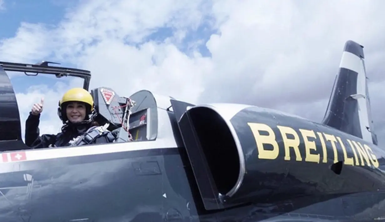 Namun sepertinya Maia tidak sendiri menikmati liburannya di Eropa, terlihat Irwan Mussry, yakni pria yang selama ini disebut akan menjadi pendamping hidup Maia juga mengunggah foto di lokasi yang sama. (Instagram/maiaestiantyreal)