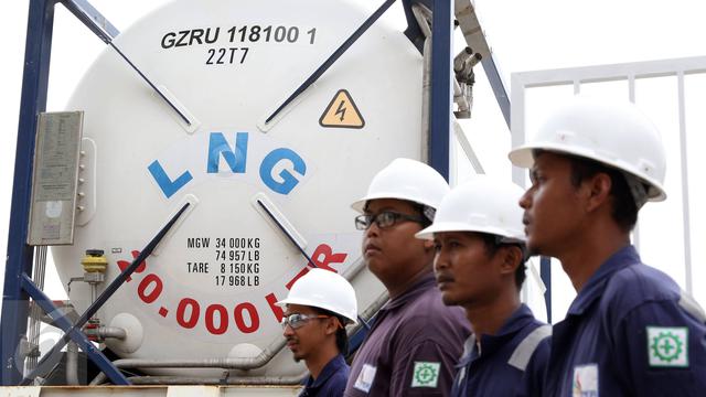 20151027-Pertamina Suplai LNG Untuk Pusat Perbelanjaan
