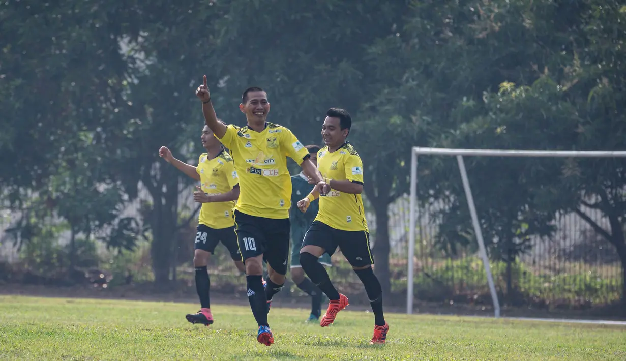 Kompetisi Liga AYO Jakarta 2019 kian memanas, para klub terbaik akan bertarung memasuki babak final tiga divisi. (Dokumentasi Liga AYO 2019)
