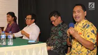 Direktur Eksekutif Freedom Institute, Rizal Mallarangeng (kanan) saat hadir pada diskusi publik Judicial Review Masa Jabatan Cawapres, Konstitusi dan Reformasi di Jakarta. (Liputan6.com / Fery Pradolo)