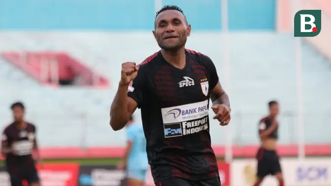 Sepatu Bola Hilang di Genteng, Titus Bonai Menangis Pilu