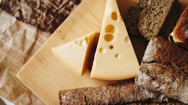 Ilustrasi Keju (Foto: NastyaSensei/pexels.com)