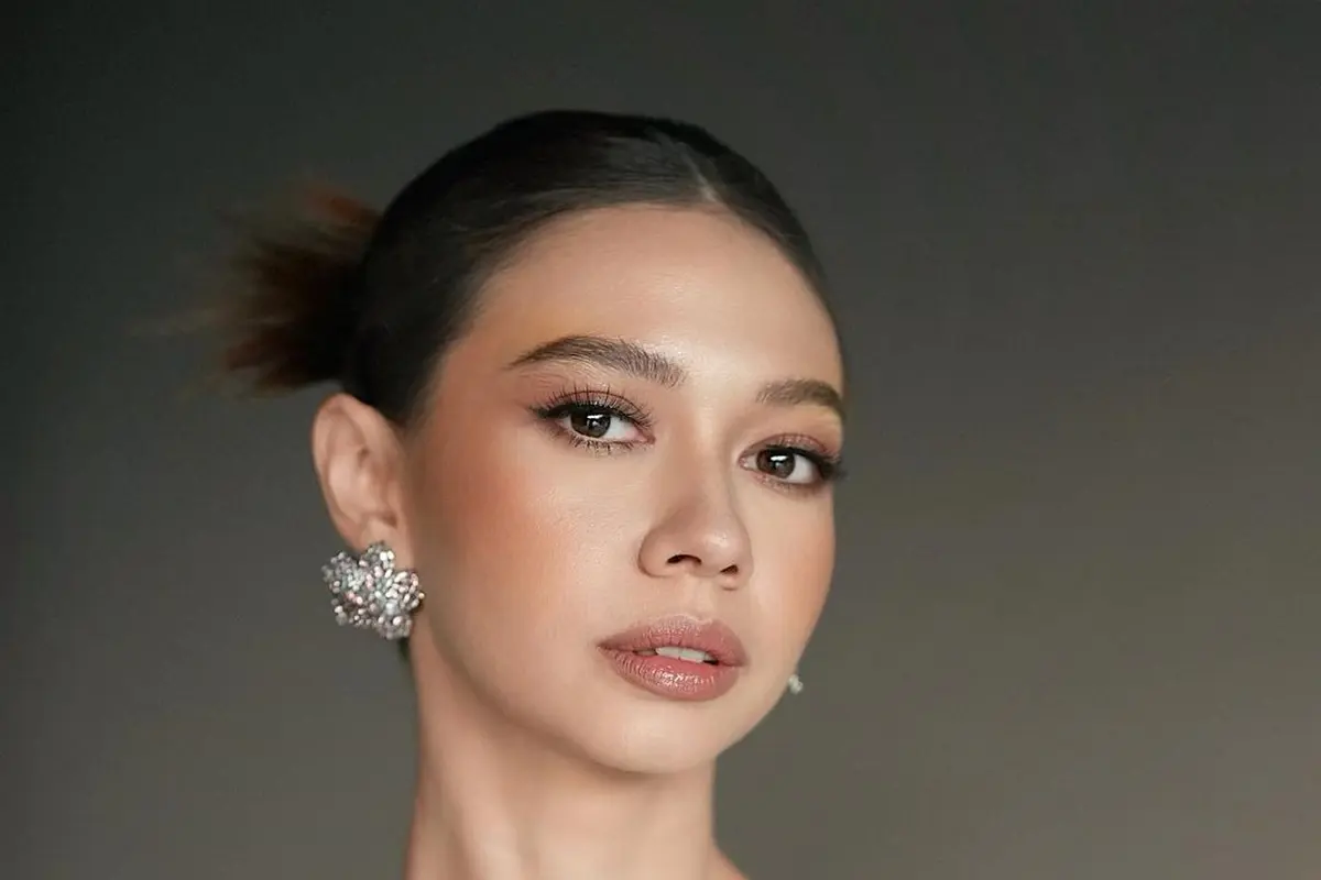 6 Ide Gaya Rambut Seleb Saat Jadi Bridesmaid, Fuji An hingga Maudy Ayunda
