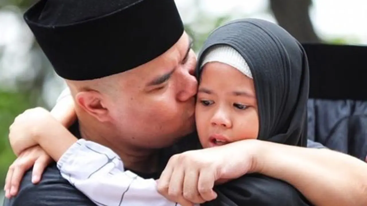 6 Potret Gemas Safeea Anak Mulan Jamela Pakai Hijab, Dipuji Cantik