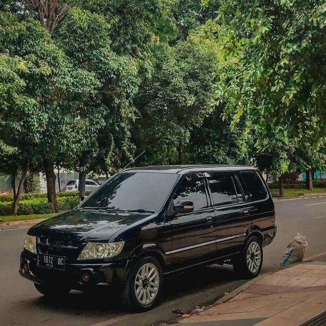 10 Potret Modifikasi Isuzu Panther, Raja Diesel yang Melegenda