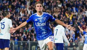Selebrasi Nico Paz dalam laga Liga Italia 2025/2026 antara Como vs Inter Milan, Senin (13/4/2026). (Alessio Morgese/LaPresse via AP)