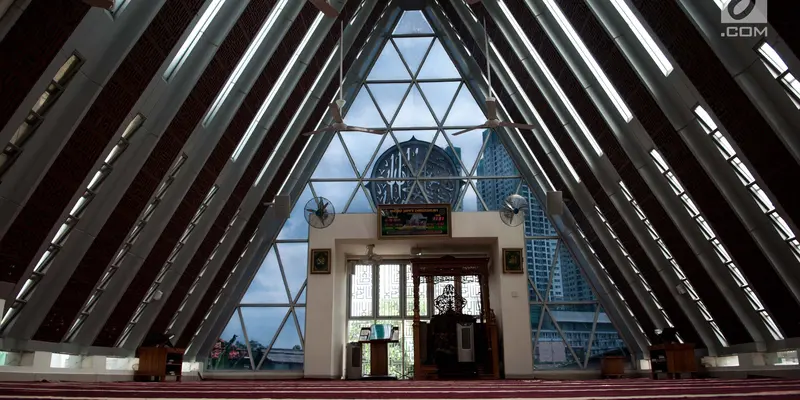 Ini Masjid Jamie Darussalam Karya Arsitek Ridwan Kamil