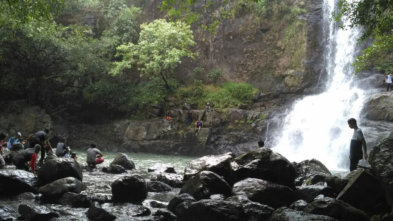 Air Terjun Perawan Tompobulu
