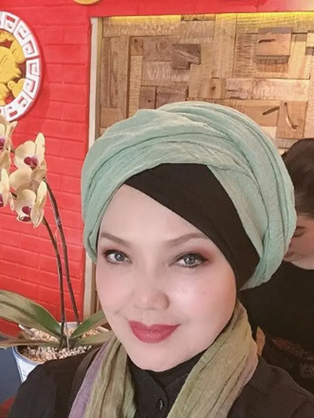 Potret Ratih Sanggarwati, pragawati era-90an yang tetap memesona di usia 57 tahun