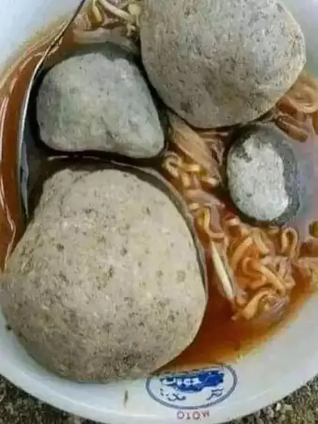 7 Benda Nyeleneh yang Ditemukan di Makanan Ini Bikin Hilang Fokus