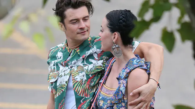 [Bintang] Katy Perry - Orlando Bloom