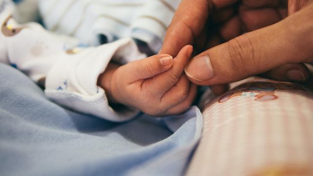7 Arti Mimpi Melahirkan Anak Perempuan, Jadi Pertanda Baik