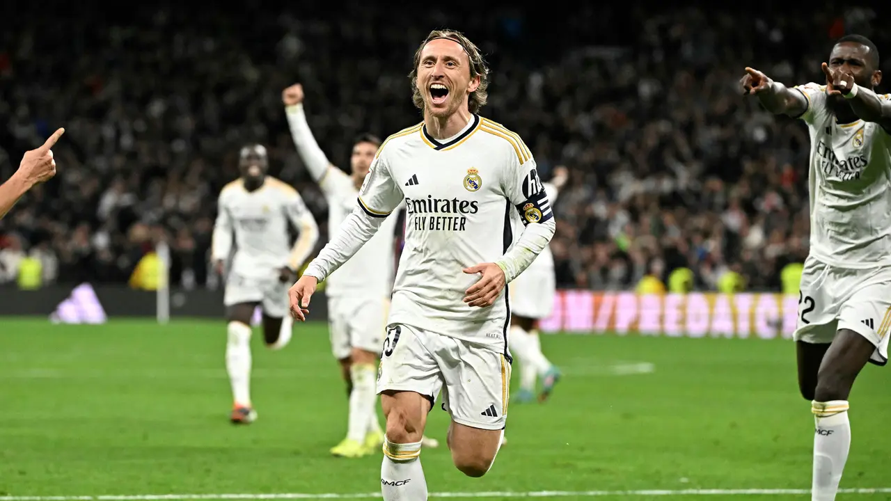 Foto: Lesatan Super Luka Modric saat Jebol Gawang Sevilla, Bawa Real Madrid Kukuh di Puncak Klasemen Liga Spanyol