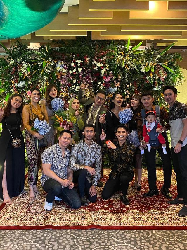 Diduga Balikan, Ini 7 Potret DJ Katty Butterfly dan Aiman Ricky Saat Kondangan