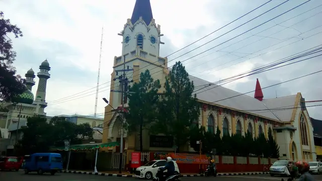 Tiga Gereja Bergaya Gothic Warisan Belanda di Kota Malang