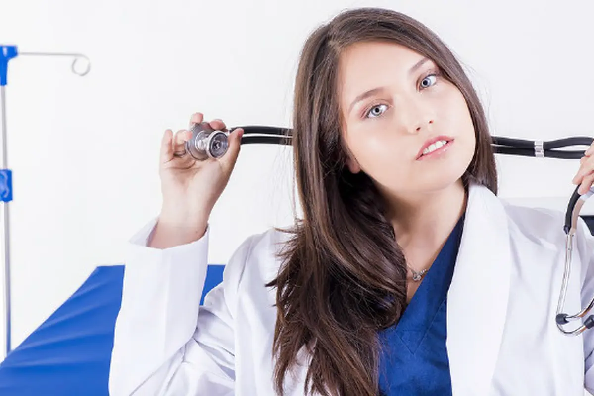 Dokter cantik