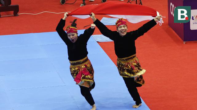 Foto: Riska Hermawan dan Ririn Rinasih Tak Terbendung, Pencak Silat Sumbang Medali Emas SEA Games 2021