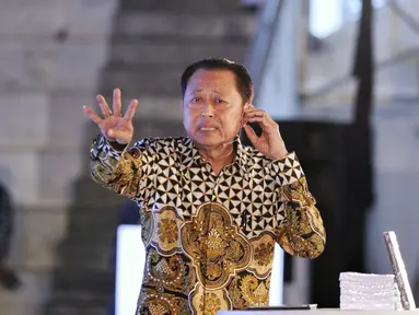 Chairman dan Founder Dwi Sapta Group Adji Watono menjadi pembicara dalam acara Emtek Goes to Campus (EGTC) 2018 di Dome Universitas Muhammadiyah Malang, Kamis (27/9). Adji Watono membagikan pengalaman membangun bisnisnya. (Liputan6.com/Johan Tallo)