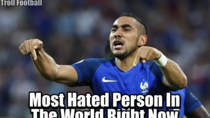 Payet Diserbu Penggemar Cristiano Ronaldo