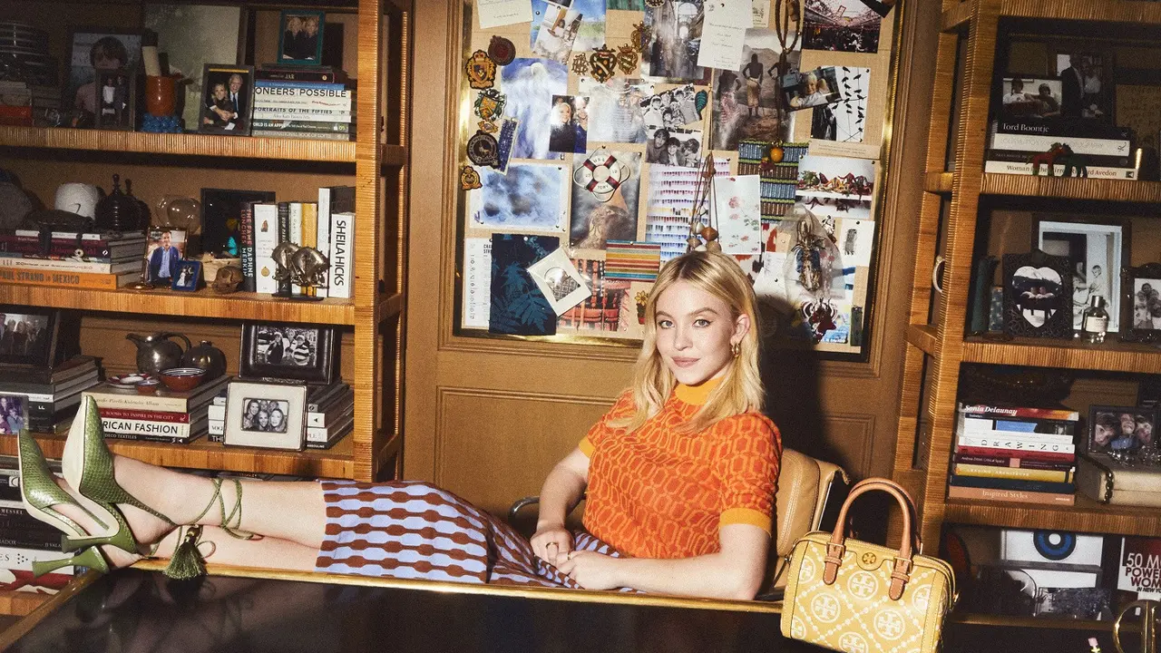 Bintang Euphoria Sydney Sweeney Didapuk Jadi Brand Ambassador Tory Burch