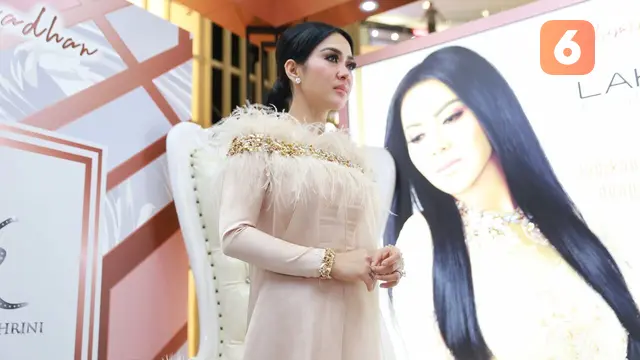 Syahrini (Bintang.com/ Adrian Utama Putra)
