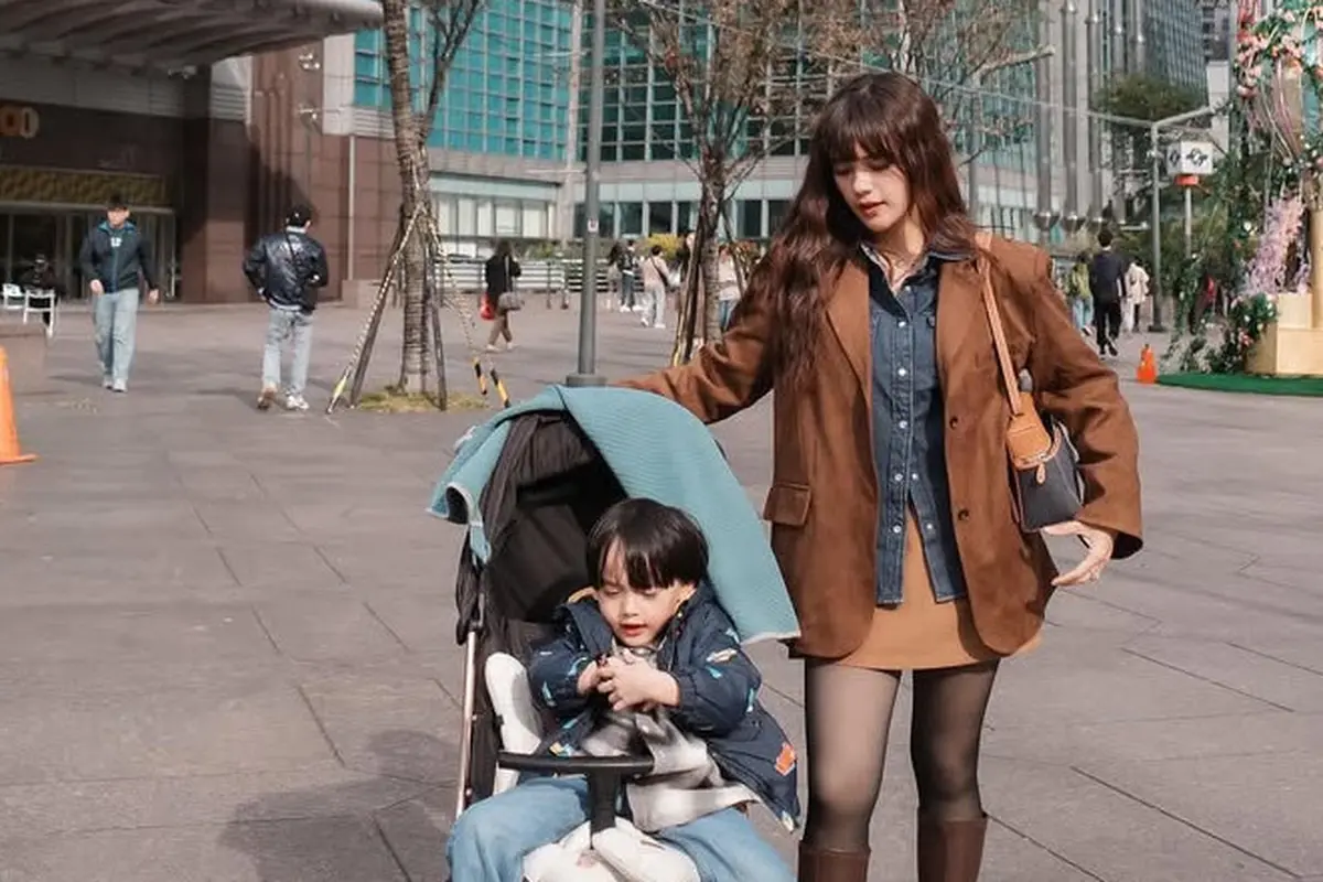 OOTD Audi Marissa Liburan Akhir Tahun di Kampung Halaman Suaminya di Taiwan